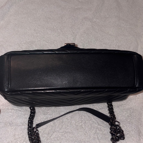 Yves Saint Laurent Black Chevron Shoulder Bag - Picture 11 of 15
